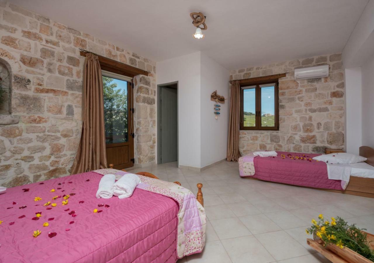 Villa Windmill Near Shipwreck Beach Volímai Екстериор снимка